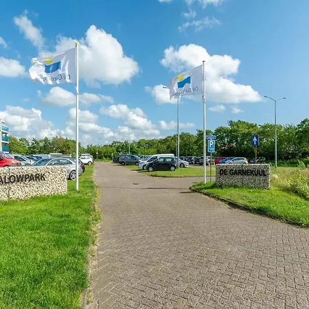 펜션 Near Dutch Coast With Private Garden