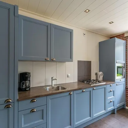 Near Dutch Coast With Private Garden Feriehus *