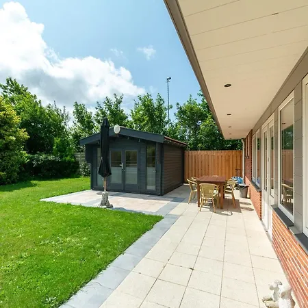 Feriehus Near Dutch Coast With Private Garden